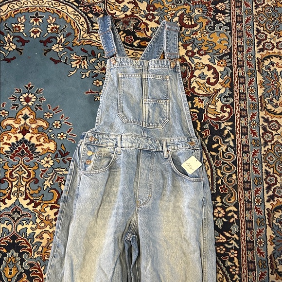 Free People We The Free Good Luck Barrel Overalls NWT Medium - Picture 6 of 10